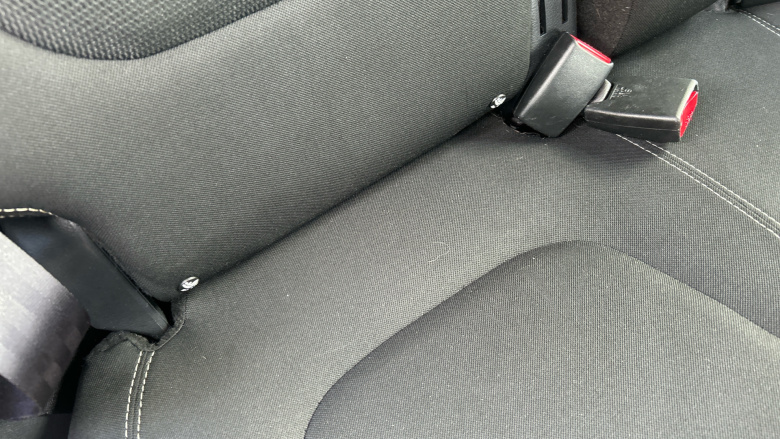 Renault Captur 0.9 TCE 90 Play 5dr Petrol Hatchback